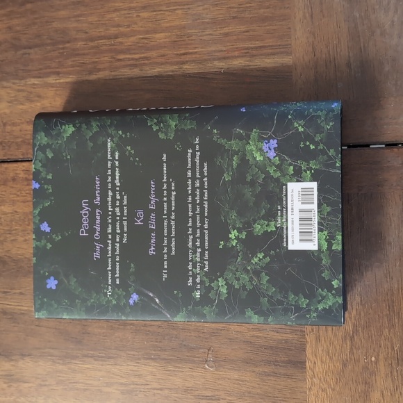 Powerless (Hardcover) Book- Lauren Roberts - Picture 3 of 4